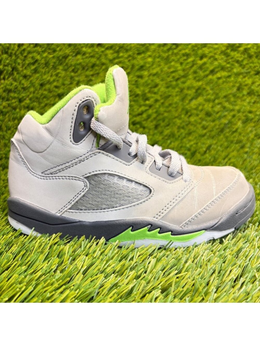 Nike Air Jordan 5 Retro Boys Size 12C Gray Green Bean Basketball Shoes Sneakers